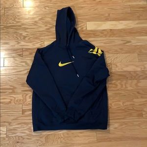 Nike thermal sweatshirt (XL)